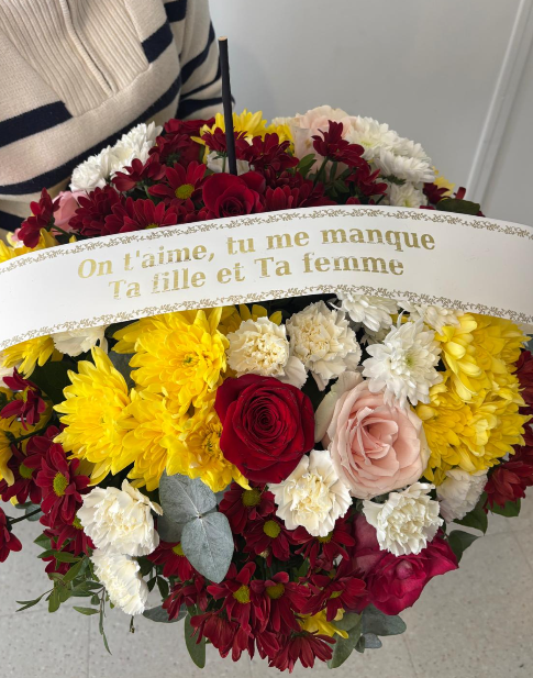 Composition d'hommage personnalisée avec message